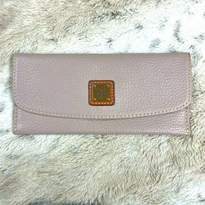 Dooney & Bourke Pebble Grain Wallet Osyter Beige